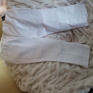 NY&C White 7th Ave Design Studio crop straight leg pant 14P